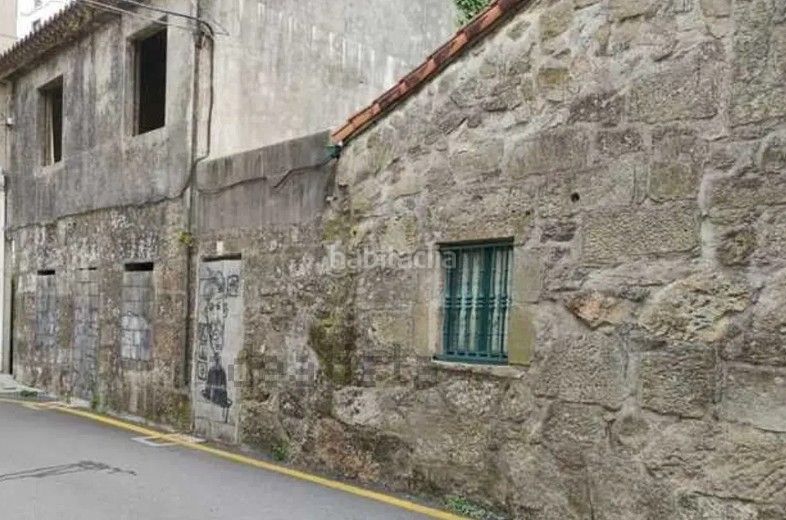 Foto f0a2f6bd-c9e6-4ca5-bb23-14a1bd990381. Terreny residencial a Centro - Echegaray Pontevedra