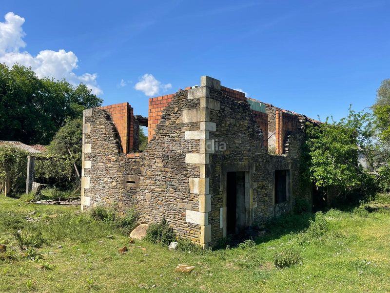 Foto 9f6fcb64-d4c0-43df-9d3d-df45a8a7571a. Masia a Lalín