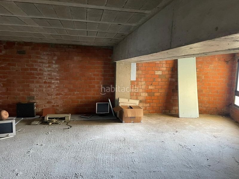 Foto 929f2c1a-f5fb-4968-8e19-71227bd6b7f4. Local comercial a Silleda