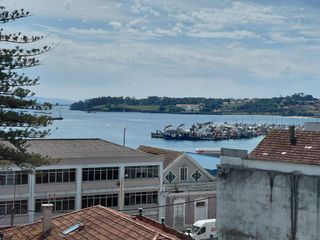 Flat  Rúa tetuán. Piso 4hab. pobra caramiñal