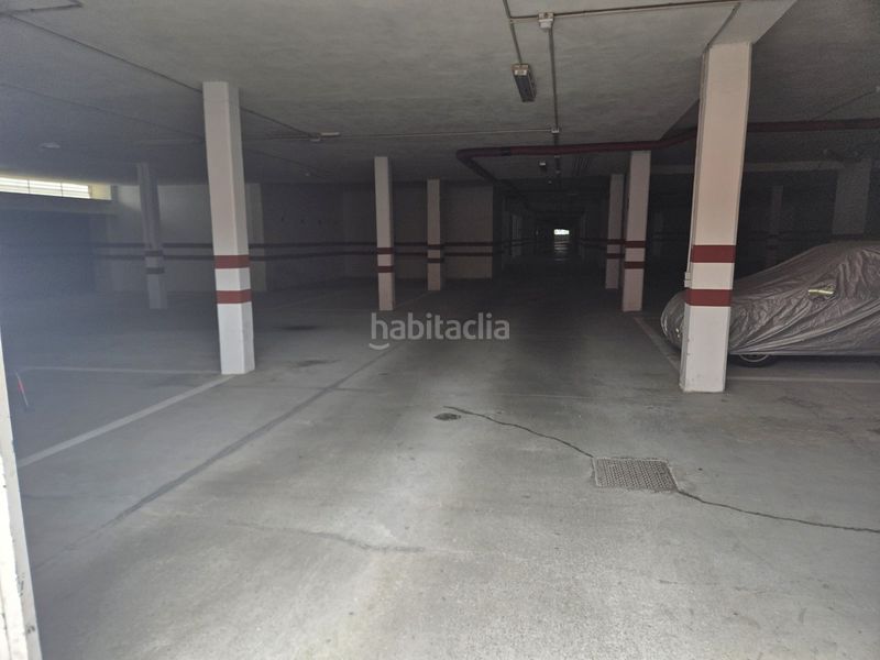 Foto a2752966-9288-40a8-8772-2eef1e372c1a. Aparcament cotxe a Barreiros
