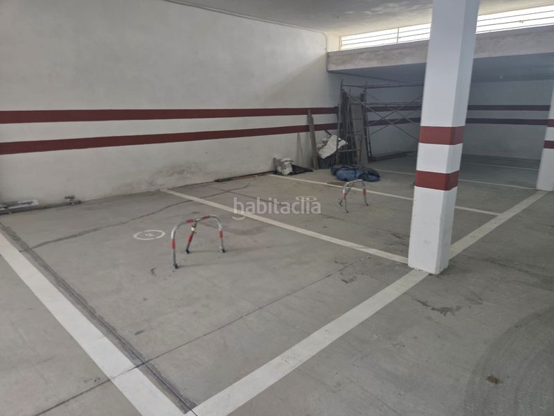 Foto b555418d-a285-4507-8fb4-e3f95e5b2365. Aparcament cotxe a Barreiros