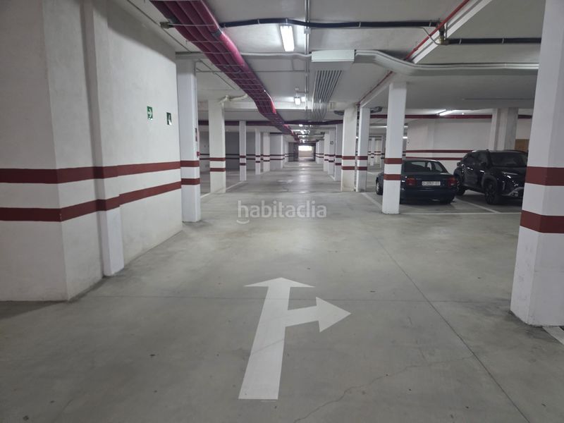 Foto f86a4ca6-ed84-454d-b722-96a522560a44. Aparcament cotxe a Barreiros