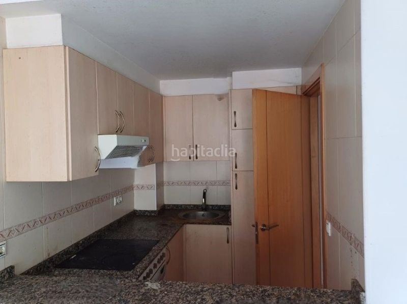 Foto 1c1ae51e-9d6e-4eb3-8c2f-514627150553. Pis a urbanización escarabote 59 a Boiro