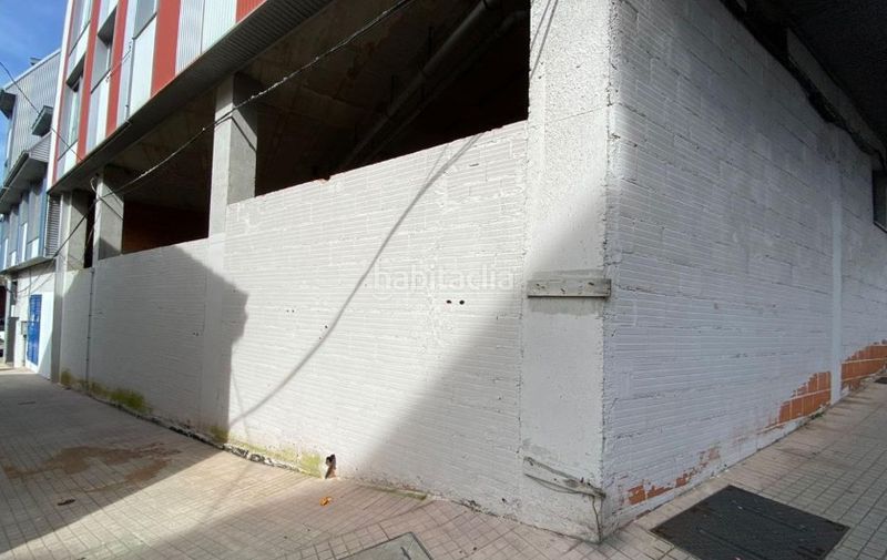 Foto 88242fa2-c00b-475b-a9f2-c41b2c287532. Local comercial a Cee
