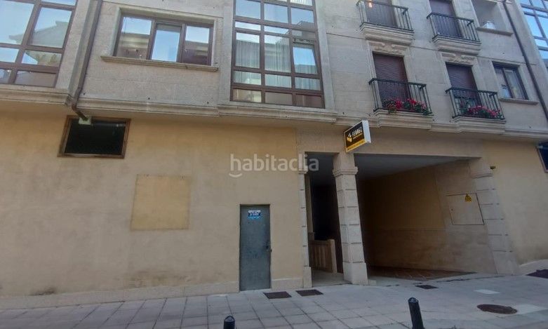 Foto 737eaaaa-0af6-4edc-aff1-3fb49cfd45e2. Local comercial a Cambados