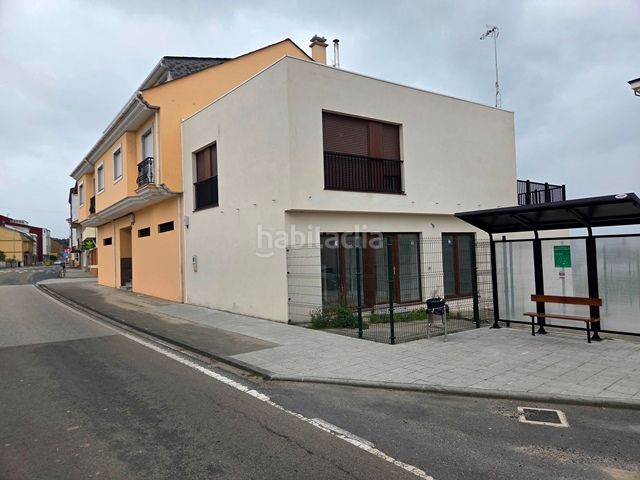 Foto 9b81f2aa-d4bb-4e25-81d5-004234f9f5ec. Chalet  con terraza en Barreiros