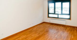 Flat en R�a frei luis de granada 14. Piso a estrenar en sarria