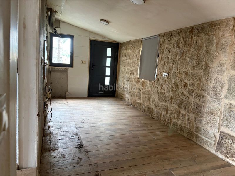 Foto 7f5a92f4-7913-4ca4-af73-c86f2469d6e8. Casa adossada a Baños de Molgas