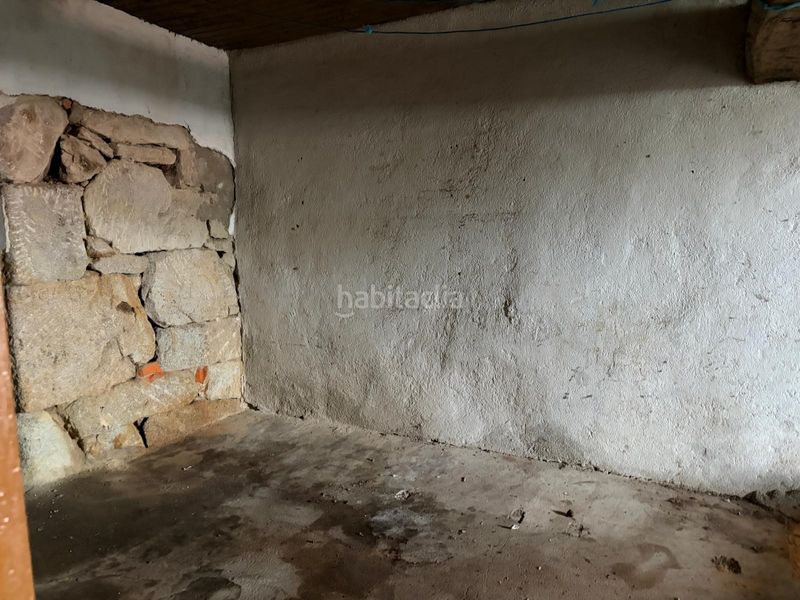 Foto a79dc59d-767c-4f69-ace2-9fcb27f33572. Casa adossada a Baños de Molgas