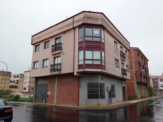 Duplex en R�a bocelo 22. D�plex 3 hab. en melide