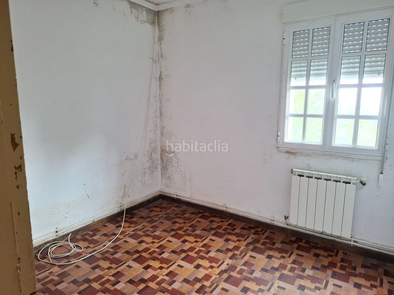 Foto dc4acee3-1244-49d4-98e3-73dc3d8d545e. Casa a rúa o torno 2 a Burela