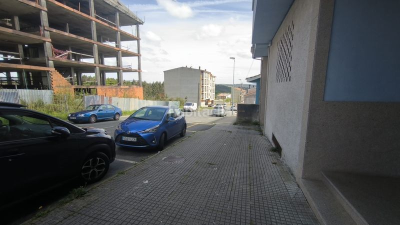 Foto 244bd0bb-8c4b-4207-a25b-e7e641f23631. Local comercial a Arzúa
