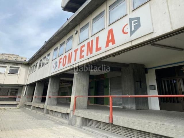 Foto 9e60dff9-2179-417c-8e5d-af49385e4d81. Local comercial a Someso - Matogrande Coruña (A)