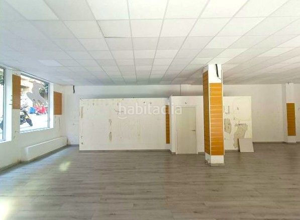 Foto 4dd14c8f-c675-4706-8741-4c52b0d0f3e1. Local comercial a Centro - Areal Vigo