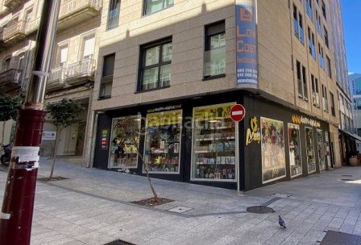 Foto 7c3d44da-15de-4c12-8940-7449f1ad8e17. Local comercial a Centro - Areal Vigo