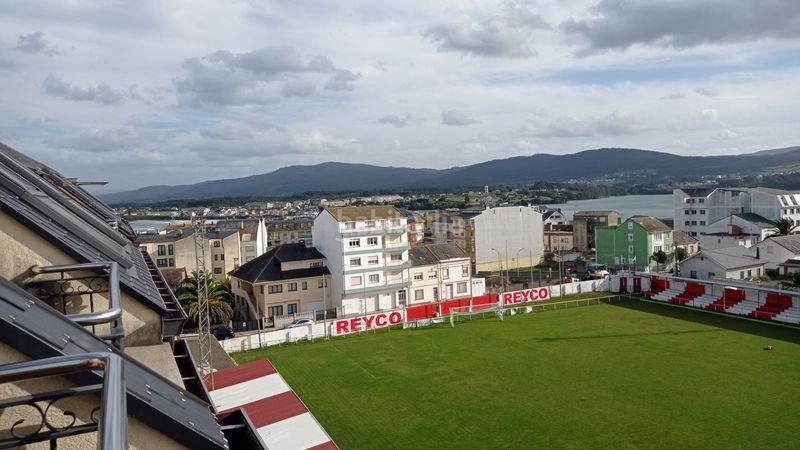 Foto fc57e946-aeea-46f7-8c7d-3e14fa5c80d1. Duplex dans Foz