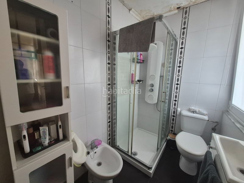 Foto 892715cb-2c97-461f-af01-55209aed6b14. Edifici a rúa magdalena 179 a Centro Ferrol