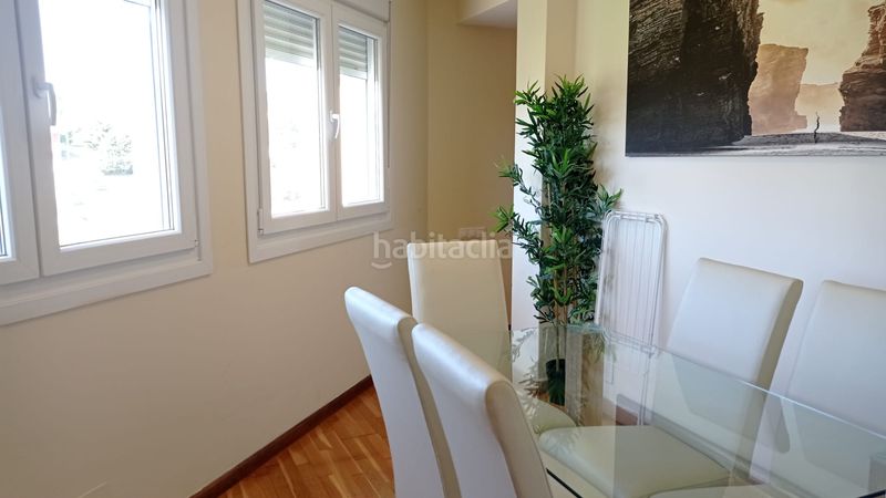 Foto c1708bcd-5315-4632-923a-518d11036116. Pis a avenida asturias 17 a Foz