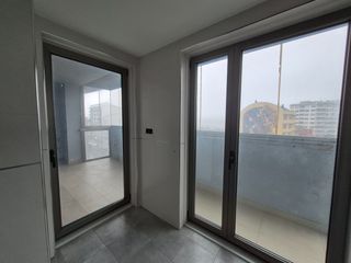Pis  Praza da igrexa. Piso de 3 hab. en fene