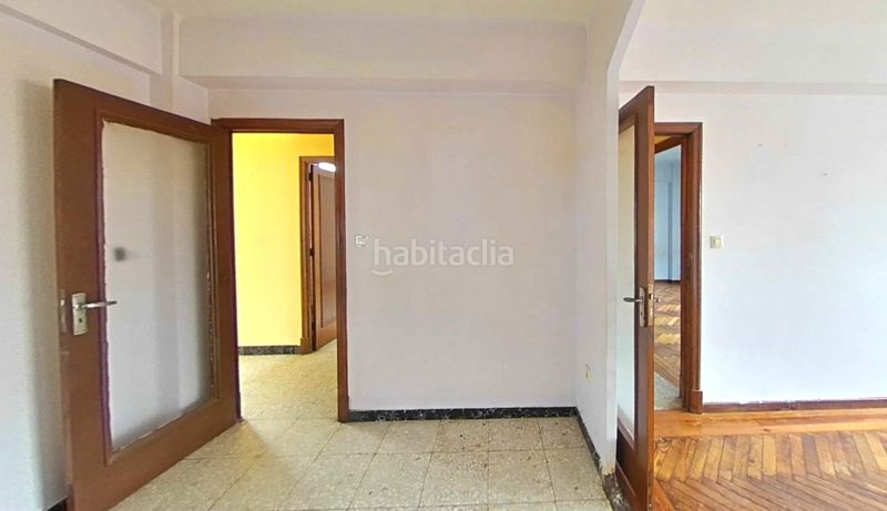 Foto eea8fe31-4891-4951-b394-ec7ff5d12ed4. Pis a Casablanca - Calvario Vigo