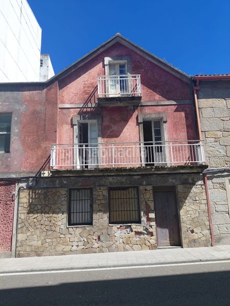 Foto 674dc9fd-05af-40ee-ae4c-4de7e860137d. Maison jumelée dans rúa real 27 dans Ponteceso