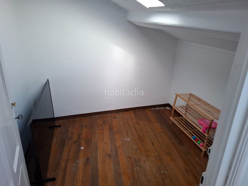 Foto 593527b0-7d09-4f81-a7f5-f456de3c5bc7. Àtic a Viveiro