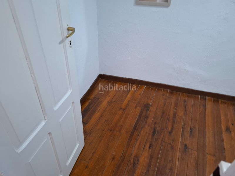 Foto be75c033-614e-46c0-9d83-9940b53dd616. Àtic a Viveiro
