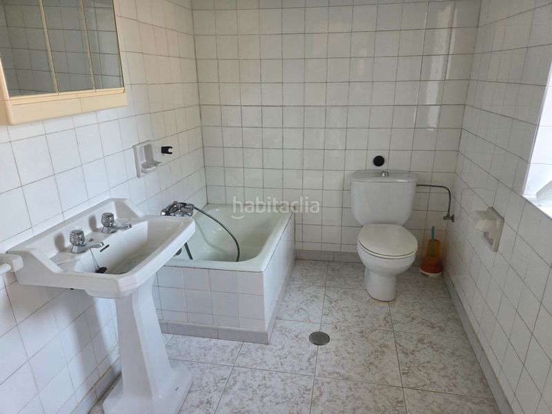 Foto dd39a0a8-d58a-40ac-9d21-467bc69688e6. Xalet amb aparcament a Ribadeo
