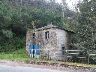 Masia  Lugar leborin-pq miñotos 2. Molino a restaurar en ourol