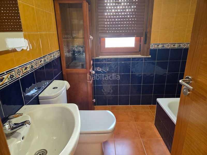 Foto 4c2de4c5-1d52-42e5-90ba-a890896d93a7. Casa adossada a avenida casiano moreno 50 a Barreiros