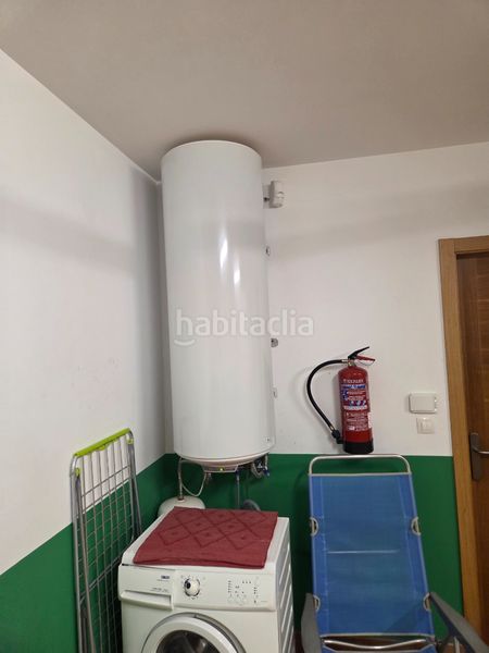 Foto 7f9d9231-6230-4195-aef2-d9e6797c3867. Casa adossada a avenida casiano moreno 50 a Barreiros