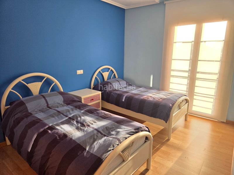 Foto fd89d524-4ff0-4f4a-a320-06d323e2fe4a. Casa adossada a avenida casiano moreno 50 a Barreiros