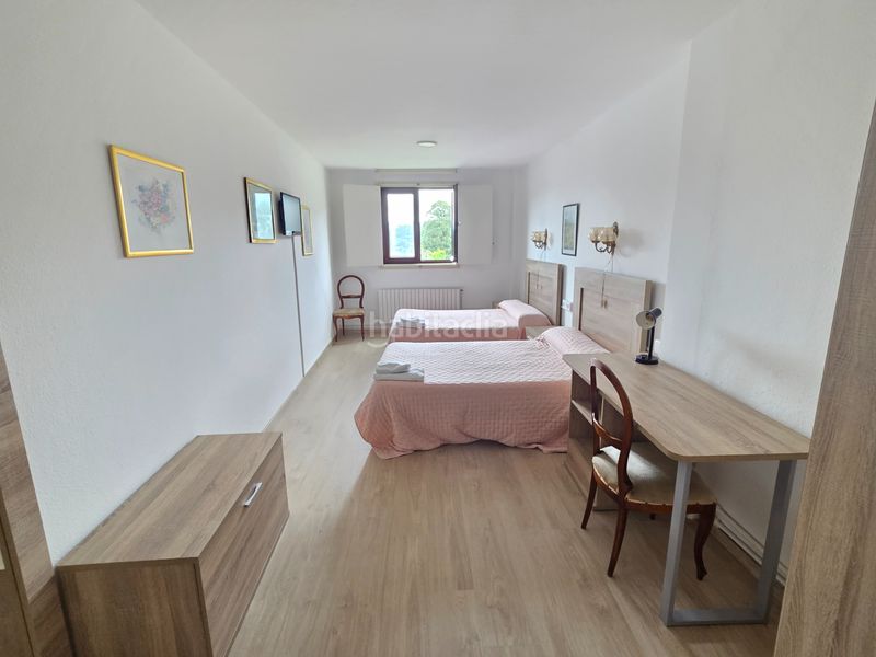 Foto 39b7abaf-13da-4d38-9048-28dfef1a60bd. Edificio en avenida bos aires 1 edificio hostelero-residencial mixto en Mondoñedo