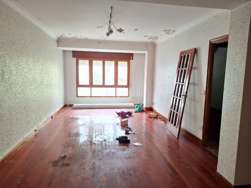 Foto 4015c309-f1af-41e0-bcd1-cc9bdb3734ca. Pis a avenida arcadio pardiñas 179 a Burela