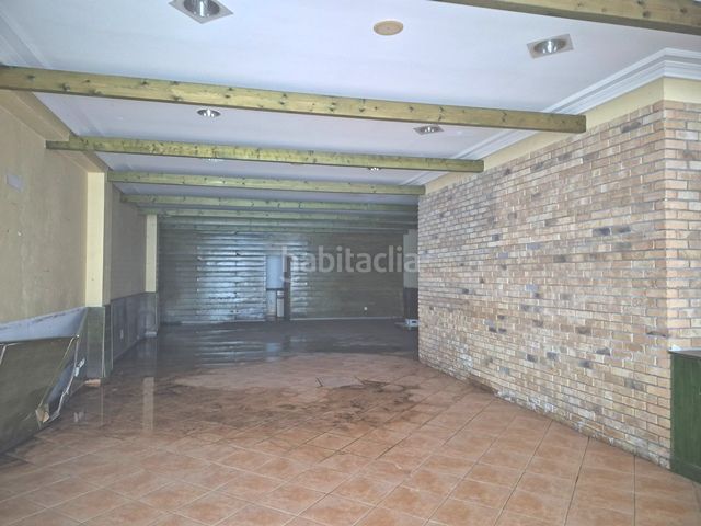 Foto 6b69e21f-c0aa-403c-8c62-701015f60137. Local comercial a rúa sol 154 a Centro Ferrol