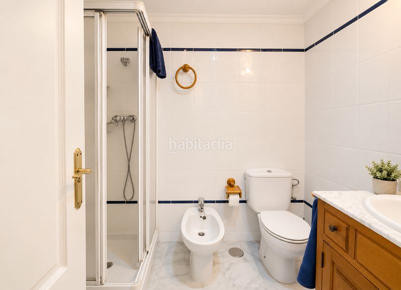 Foto b654ce80-cecc-44b4-87f8-c2b0f67a1a5e. Piso en San Pedro de Alcántara Pueblo Marbella