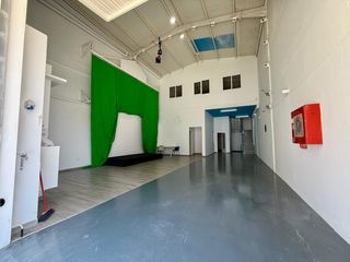 Rent Business premise in San Pedro de Alcántara Pueblo. Local/nave industrial en alquiler de larga temporada – polígono