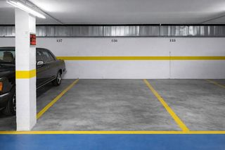 Lloguer Aparcament cotxe a Nueva Alcántara. Plaza de garaje en san pedro alcántara