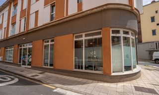 Local Comercial a Calle domingo pérez minik 53. Espectacular local premium de 453 m² en la laguna.