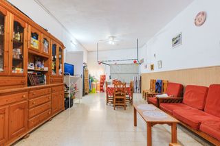 Casa a Calle roquero 4. ?? espacio, comodidad y calidad de vida para toda la familia