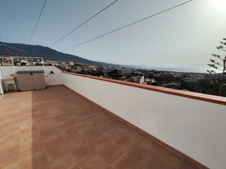 Location Appartement à Avenida pedro guerra cabrera 17. Piso exterior amueblado guimar
