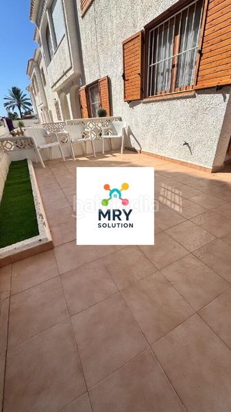 Foto ee8ece52-b2b1-43de-9728-d6e98420d92c. Casa a Playa Flamenca Orihuela