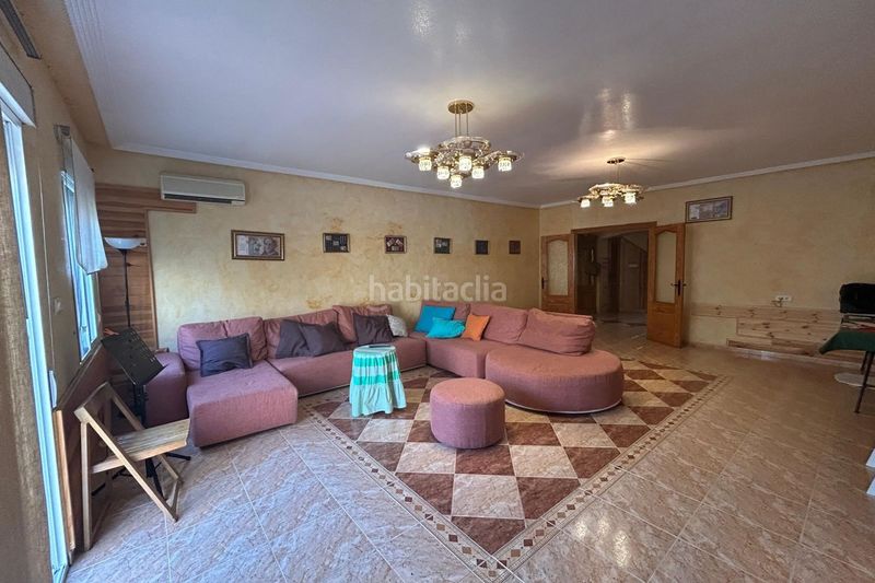 Foto b59d3e91-1453-4859-91ab-d095dab9d167. Casa adossada a San Isidro