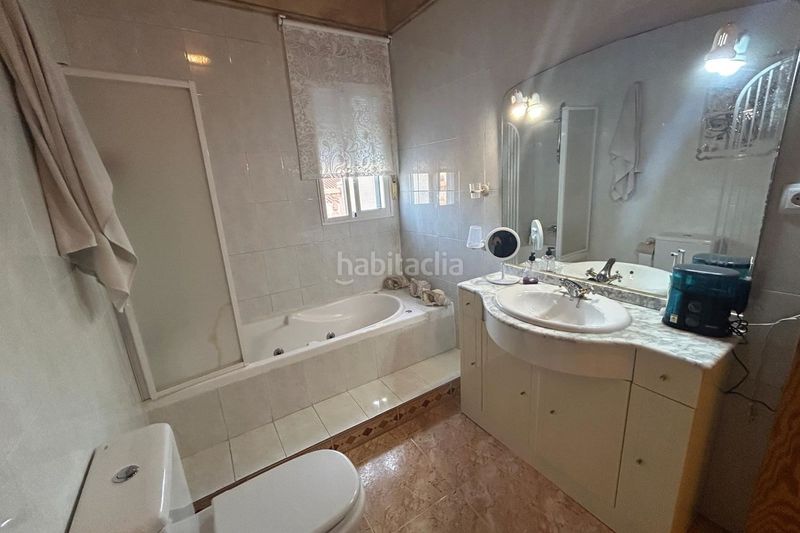Foto e7ebeb37-22c9-48db-8b9b-7660a2ca17b6. Casa adossada a San Isidro