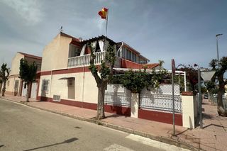 Casa adossada a Centro