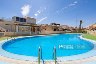 Casa adossada a Playa Flamenca