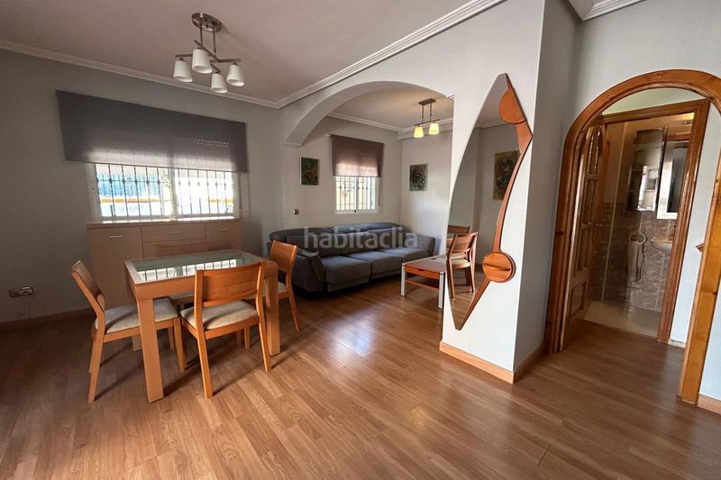 Foto e15bc422-738a-42a8-b69d-a855df70b8c9. Casa a Playa Flamenca Orihuela