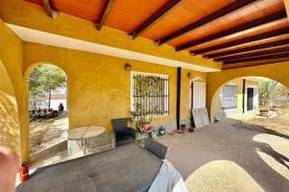 Casa a Gea y Truyols