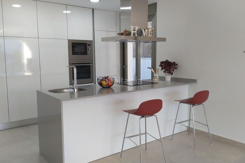 Foto a307e23c-961a-4eb8-85cf-04e8d023df4c. Casa a Los Almendros Orihuela